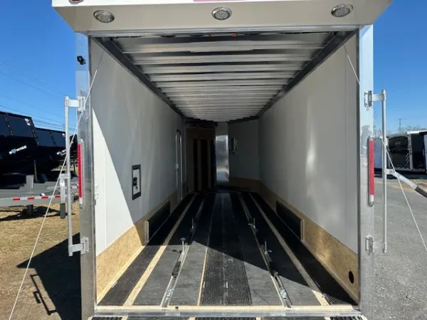 2025-NITRO-7.5X22-ENCLOSED-SNOWMOBILE-TRAILER-DRIVE-ON-DRIVE-OFF-8.webp Nitro 7.5 x 22 Snowmobile Trailer