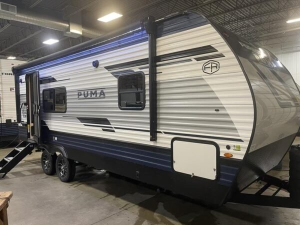 21FD9702-44F9-469E-B1FC-569C44196FDC.jpg 2025 Palomino Puma RV 227RK