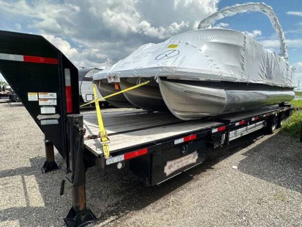 40-Ft-Gooseneck-Pontoon.jpg Shipshe 53′ Gooseneck Trailer
