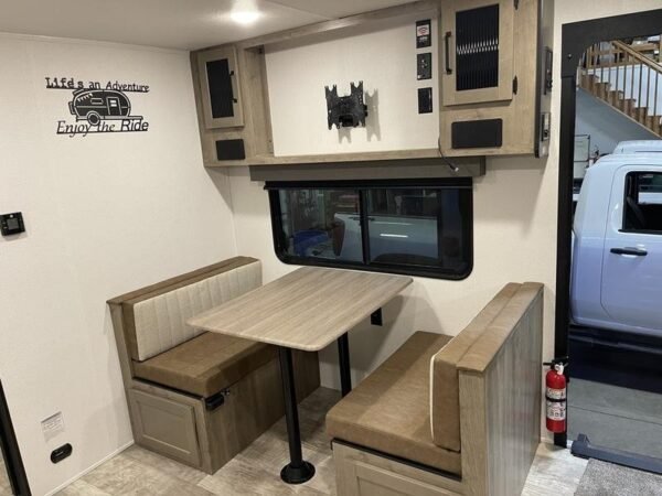 429FD5B8-EE44-45CE-9FB1-9FEA3F0CAAD8.jpg 2025 Palomino Puma RV 227RK