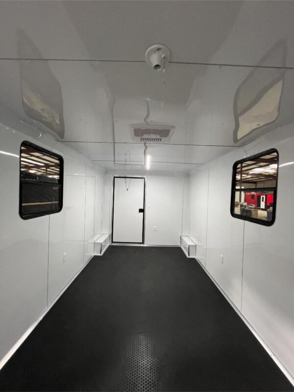 5.jpg Hybrid Enclosed Trailer 8.5x30TA