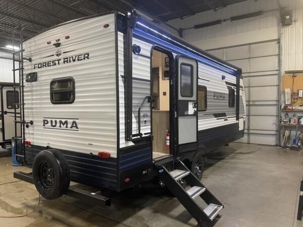 7013CB4B-934B-4731-894E-858004F0A681.jpg 2025 Palomino Puma RV 227RK