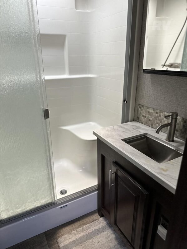 BMHJK.jpg 2019 JAYCO NORTH POINT 377RLBH