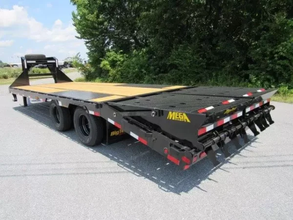 Big-Tex-Gooseneck-Trailer-25GN-20BK5MR-12K-Axle-Mega-Ramps-Deckover-Equipment-5.webp Big Tex 8.5 x 25 Heavy Duty Gooseneck Equipment Trailer