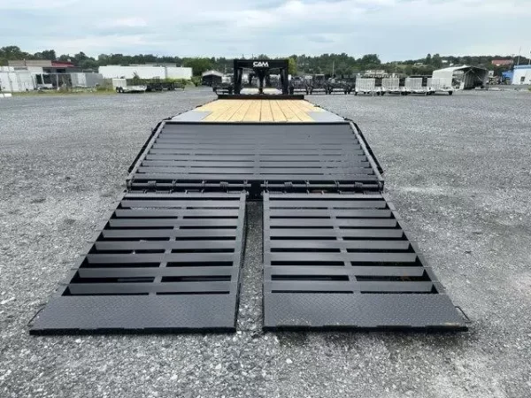 Cam-Superline-8.5x25-Gooseneck-Deckover-Equipment-Trailer-Full-Width-Ramps-Self-Clean-Beavertail-7.webp CAM Superline 8 x 25 Gooseneck Deckover Equipment Trailer
