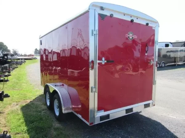 Carry-On-7x14-V-Nose-Ramp-Door-Side-Door-7ft-Interior-Height-4.webp Carry On 7 x 14 Enclosed V-Nose Cargo Trailer 6″ Extended Height