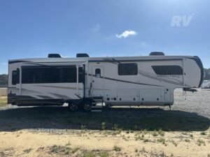 2025 JAYCO NORTH POINT 377RLBH