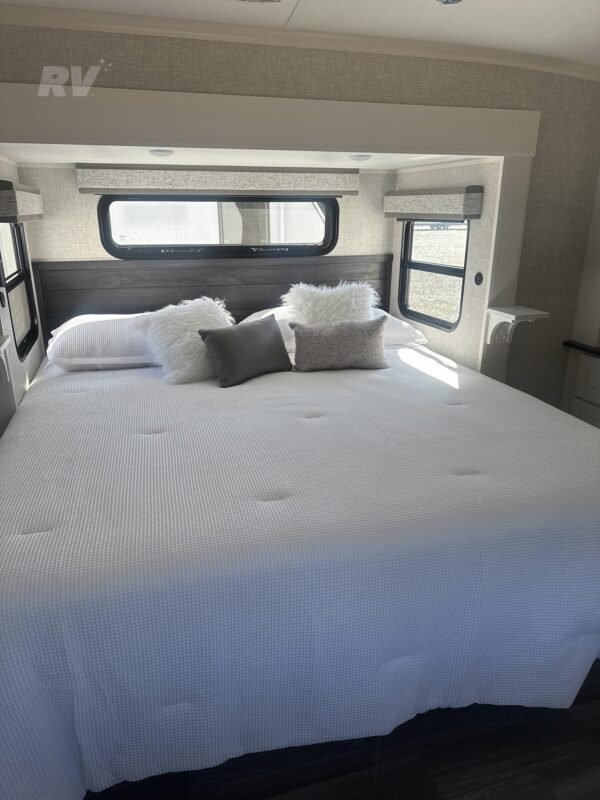 GFGFDV.jpg 2025 JAYCO NORTH POINT 377RLBH