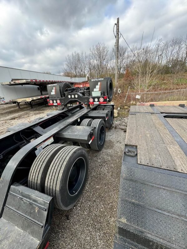 Lowboy-Trailers-Fontaine-60-Ton-52339709.jpg 2022 Fontaine 53ft Lowboy Trailer 60 Ton